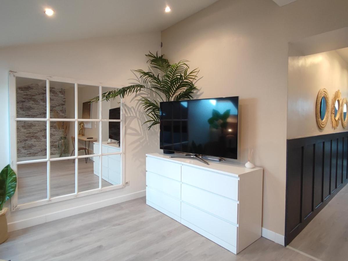 Le Marquis - T3 Standing 100M2 250 Metres Du Port Apartment Marseille Bagian luar foto